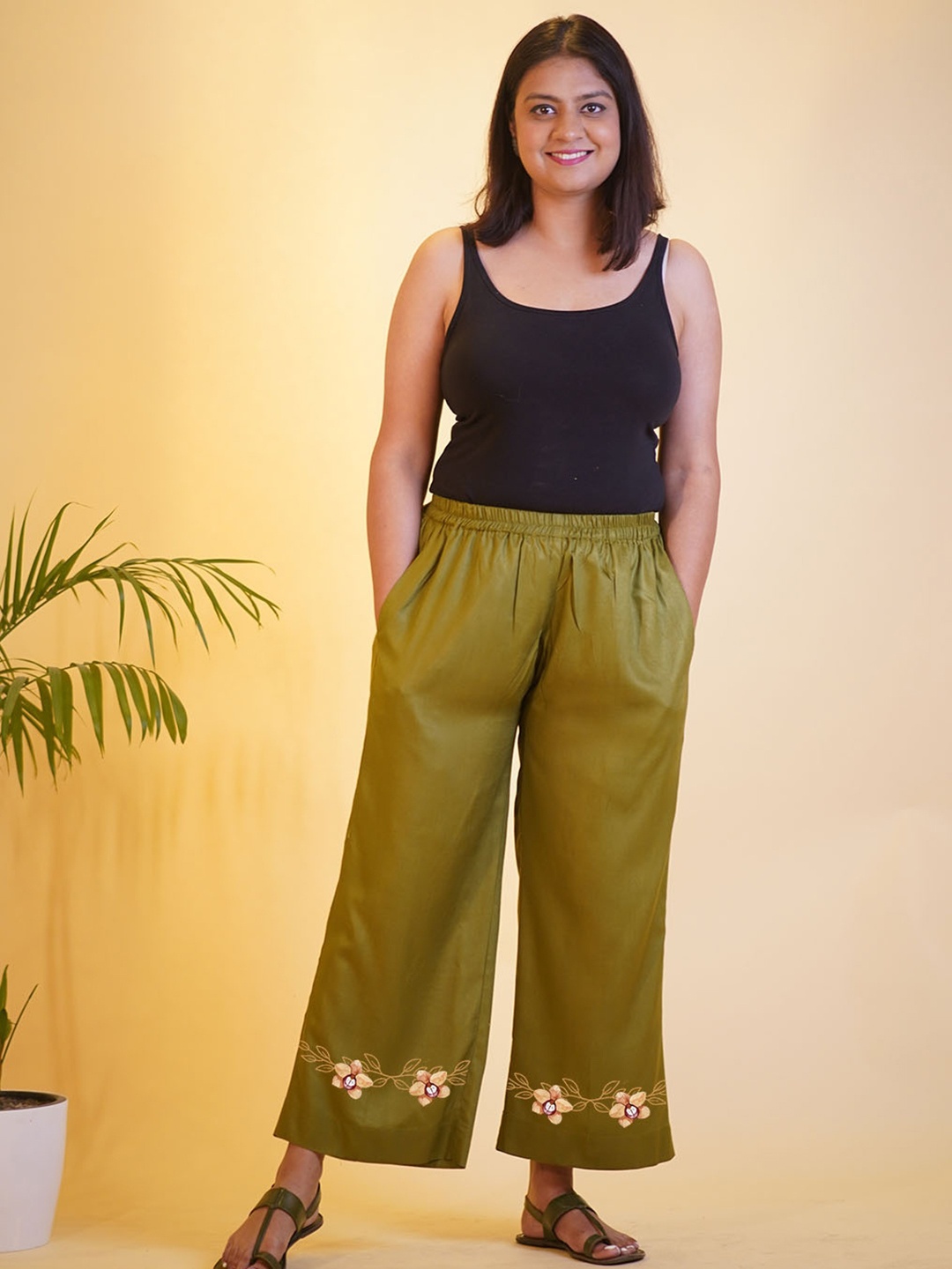 

LetsDressUp Women Floral Printed Straight Palazzos, Green