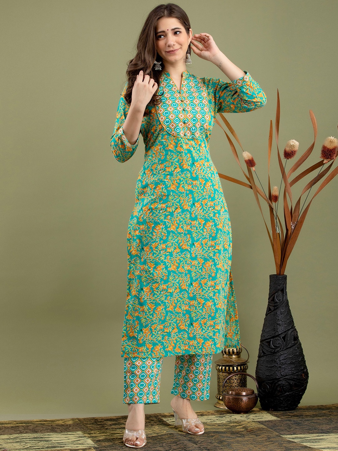 

MissKurti Floral Printed Pure Cotton Kurta With Salwar & Dupatta, Green
