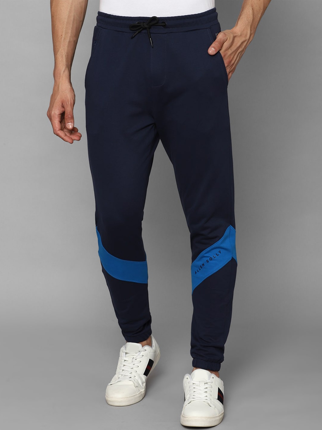 

Allen Solly Tribe Men Mid Rise Joggers, Navy blue