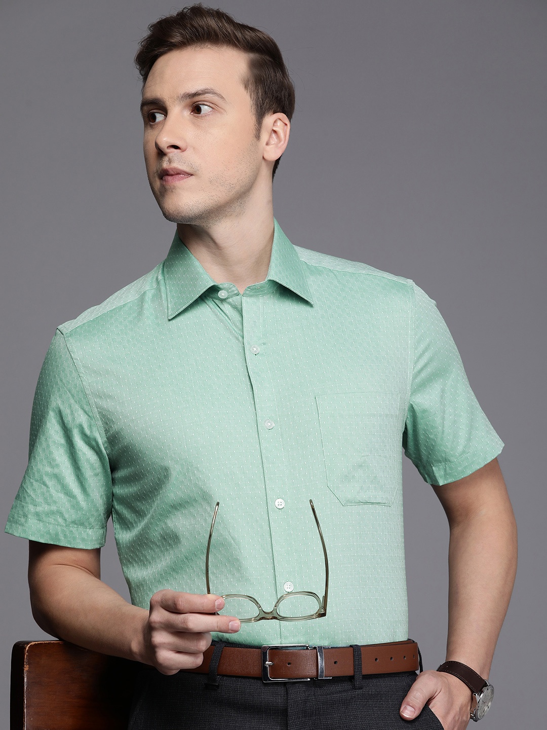 

Louis Philippe Men Classic Opaque Printed Cotton Formal Shirt, Green