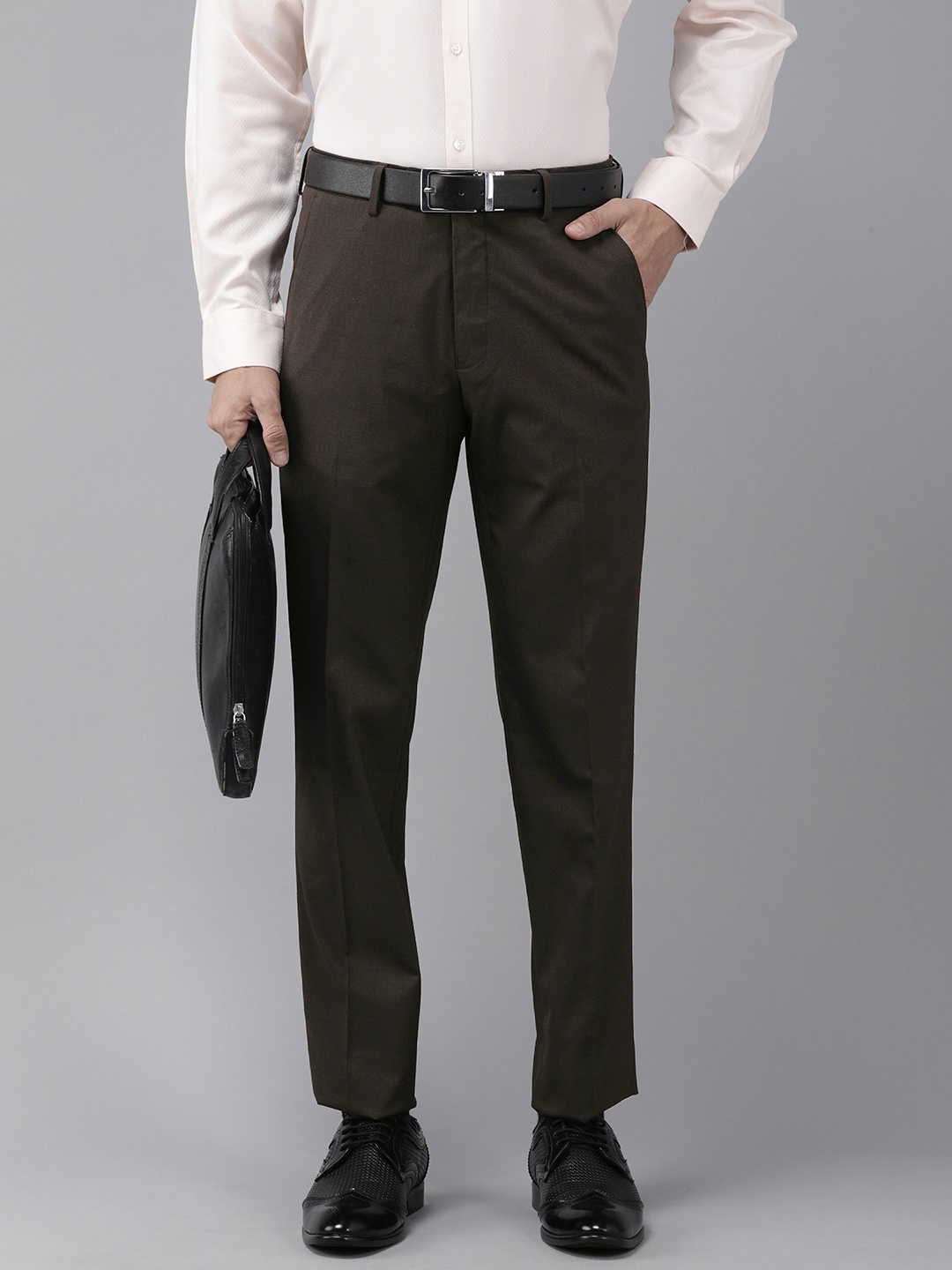 

Van Heusen Men Slim Fit Formal Trousers, Brown