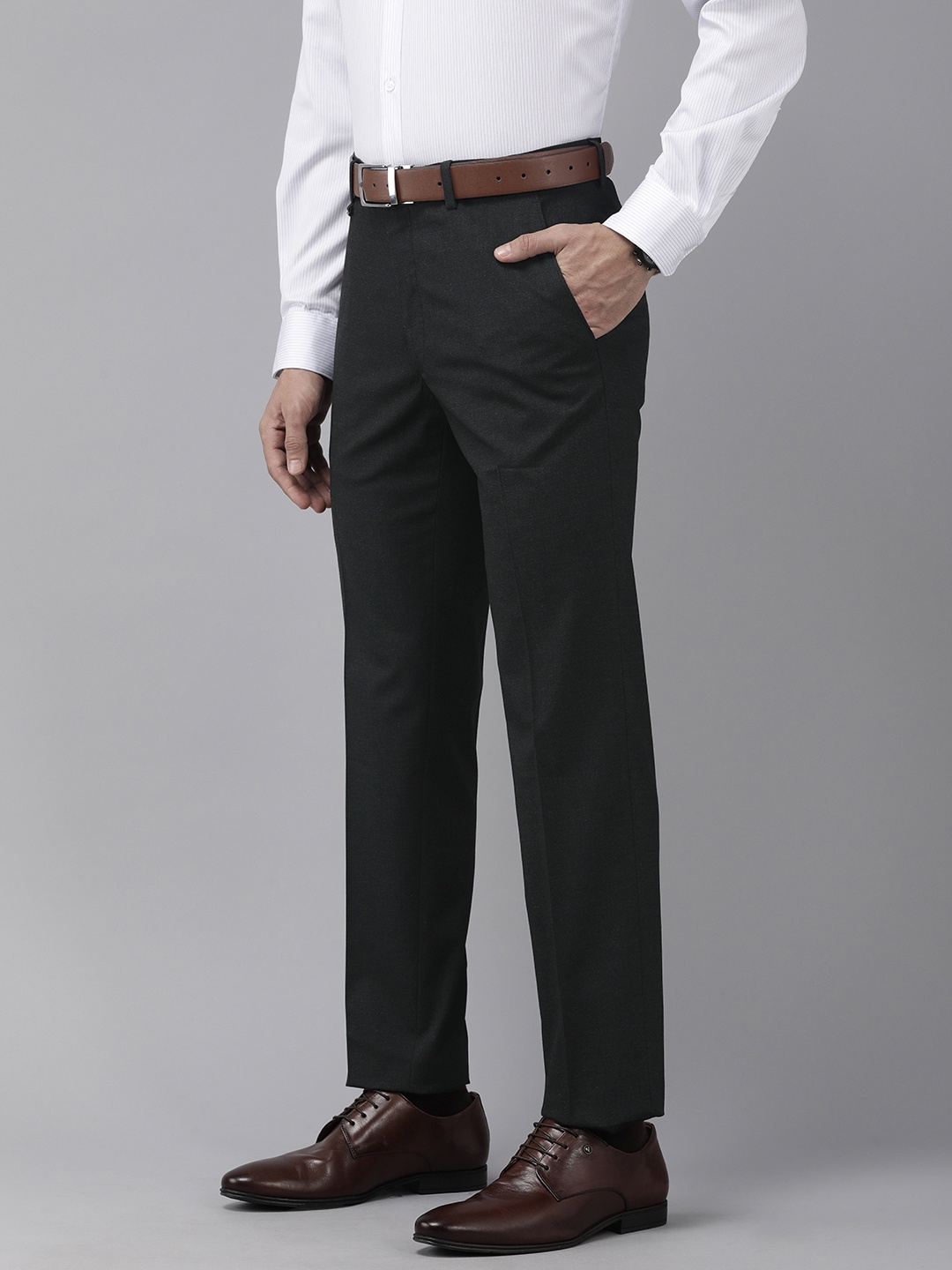 

Van Heusen Men Slim Fit Formal Trousers, Charcoal