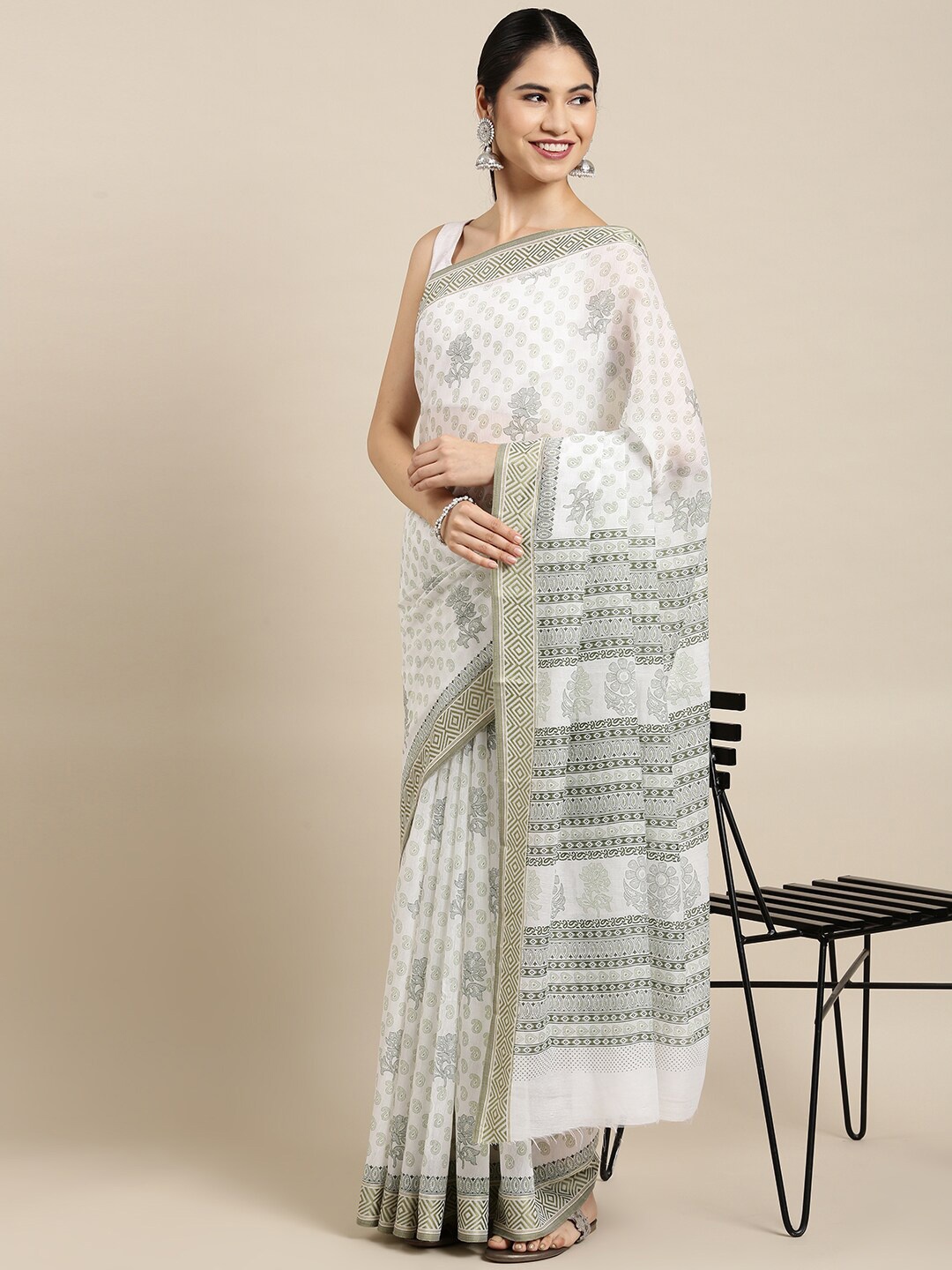 

The Chennai Silks Floral Pure Cotton Saree, Off white