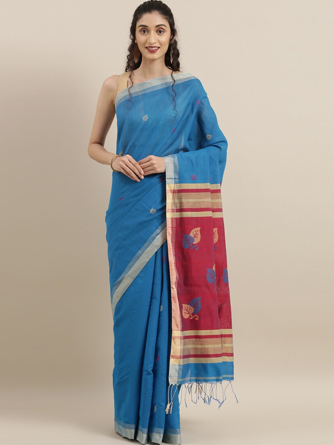 

The Chennai Silks Woven Design Zari Pure Cotton Taant Saree, Grey