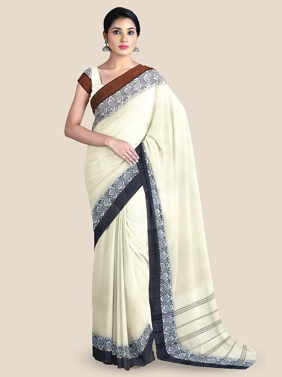 

The Chennai Silks Striped Pure Cotton Taant Saree, Off white