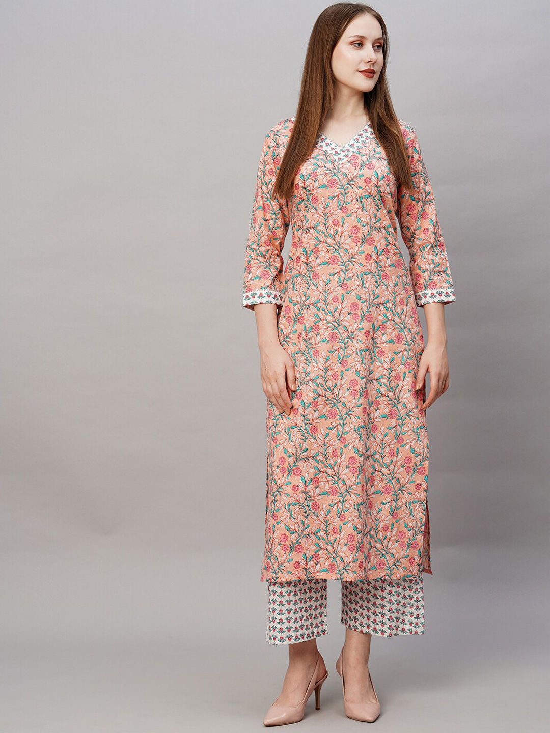 

KALINI Floral Printed V-Neck Regular Kurta with Palazzos, Peach