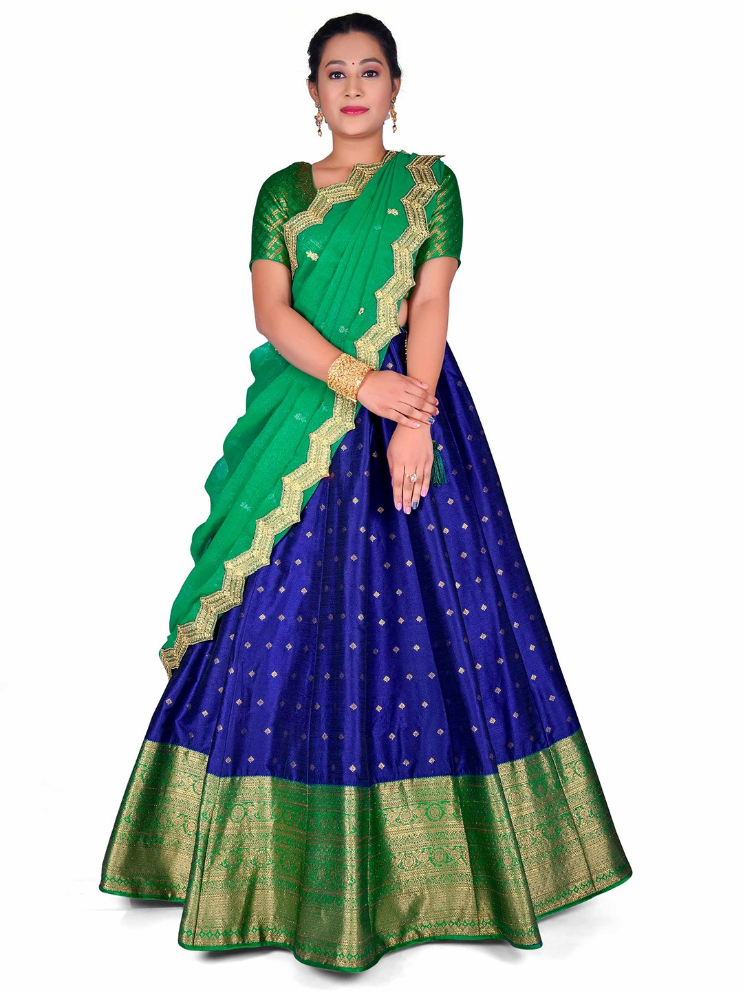 

HALFSAREE STUDIO Semi-Stitched Lehenga & Unstitched Blouse With Dupatta, Green