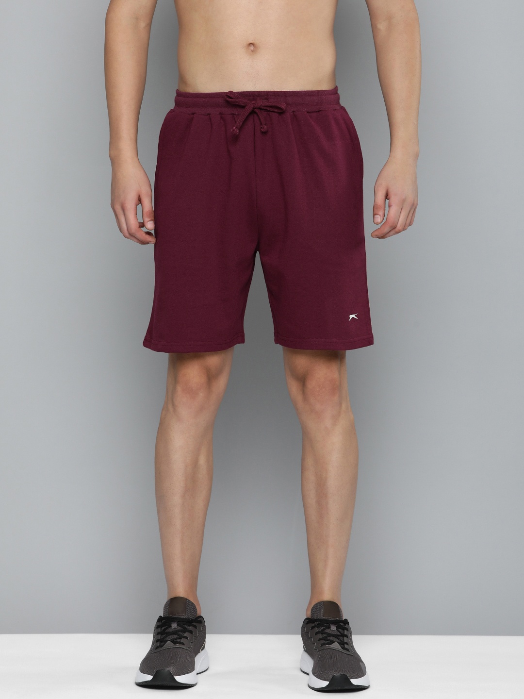 

Slazenger Men Solid Slim Fit Running Shorts, Maroon