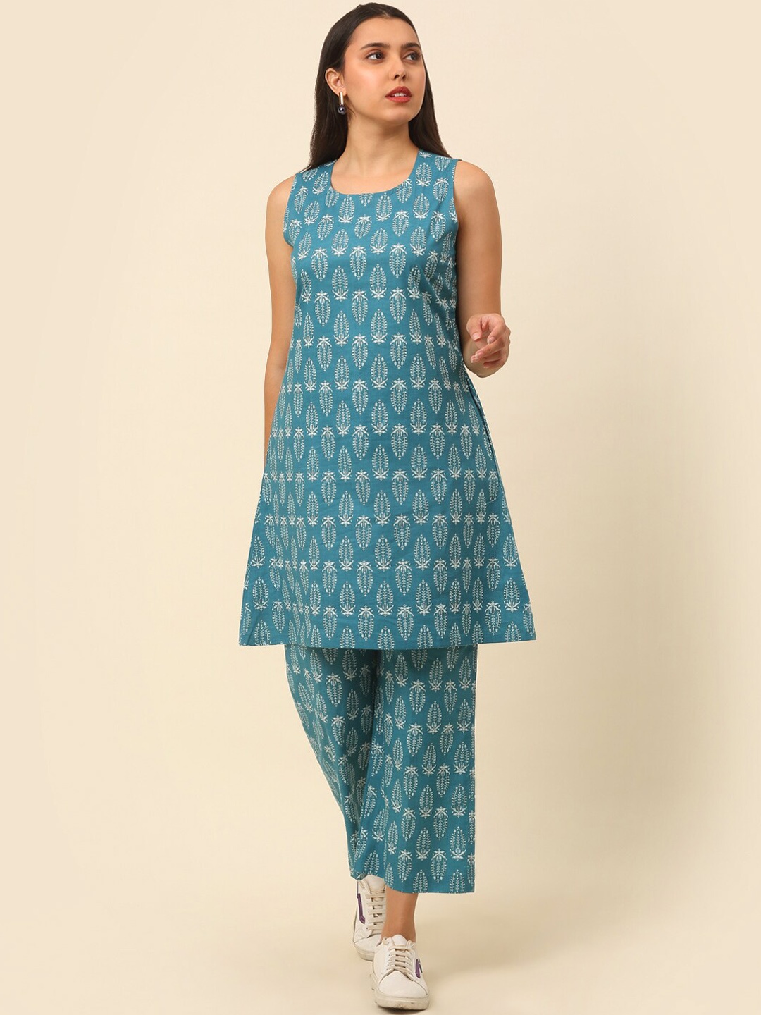 

Laado - Pamper Yourself Ethnic Motifs Printed Regular Pure Cotton Kurta With Palazzos, Blue