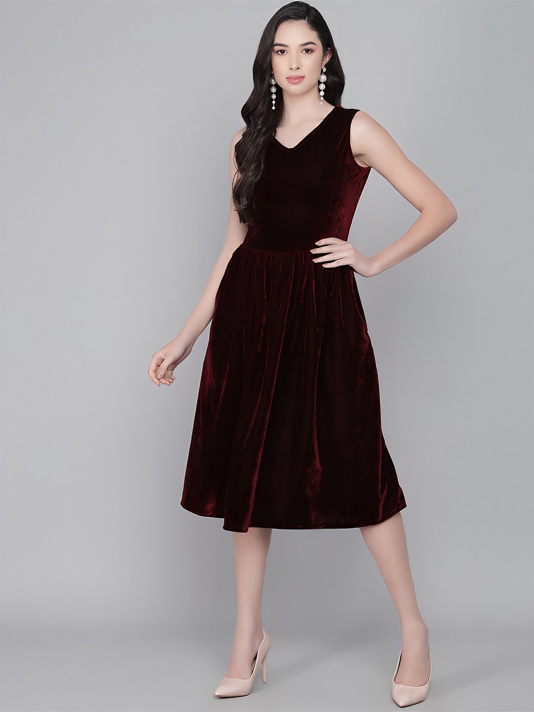 

N N ENTERPRISE V-Neck Gathered Lycra Fit & Flare Midi Dress, Maroon
