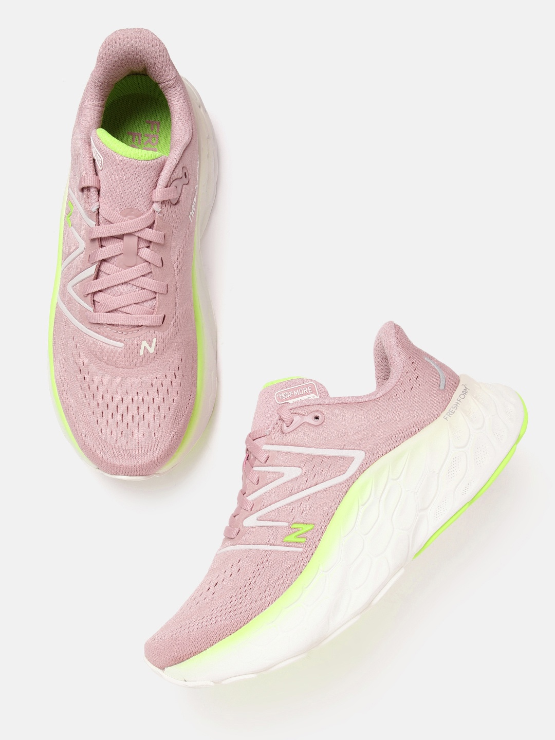 

New Balance Women MORE Woven Design Running Shoes, Pink
