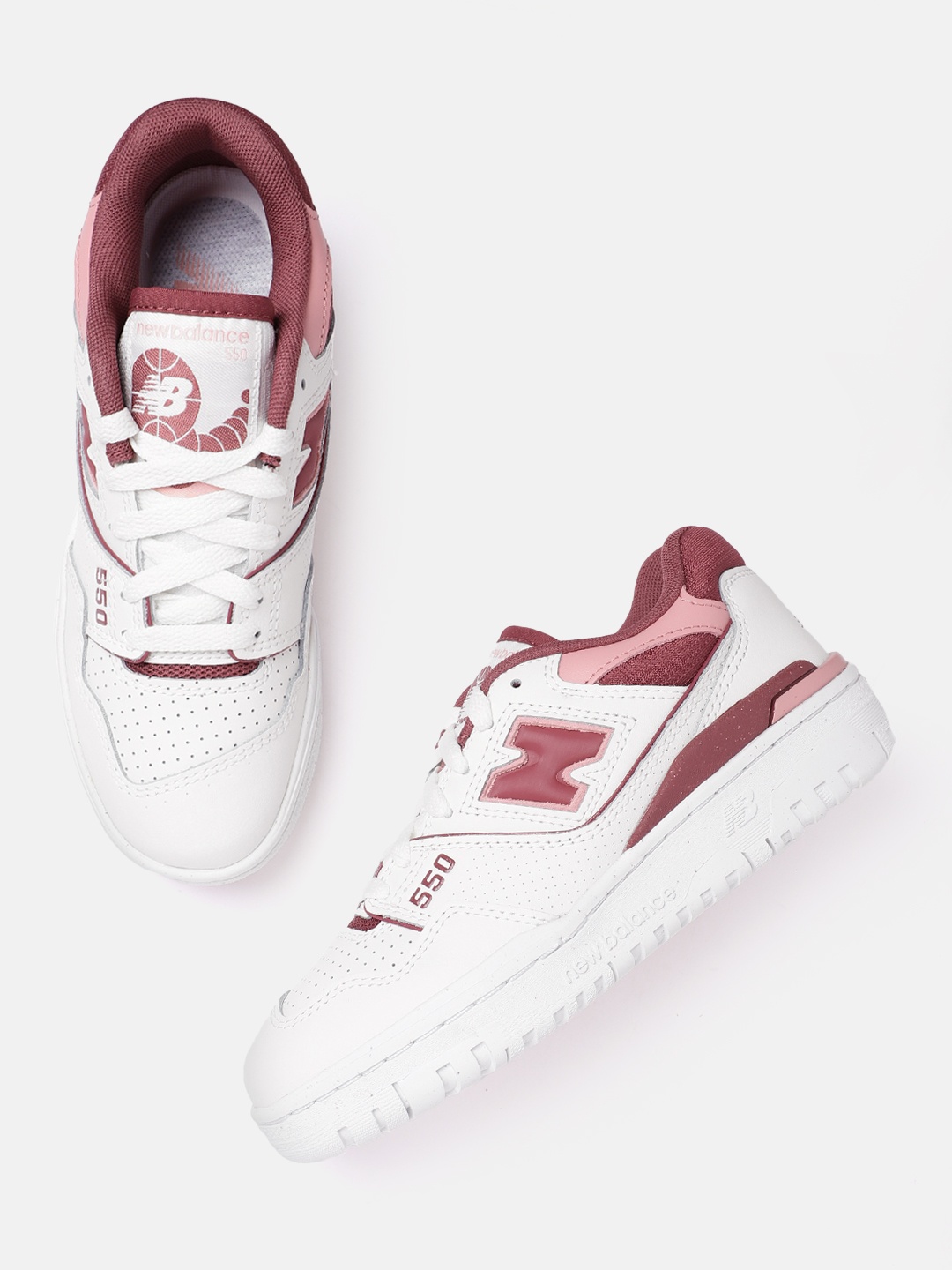 

New Balance Women Non-Marking Training Shoes, Off white