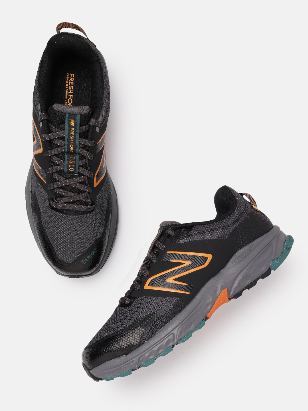 

New Balance Men Woven Design Running Shoes, Black