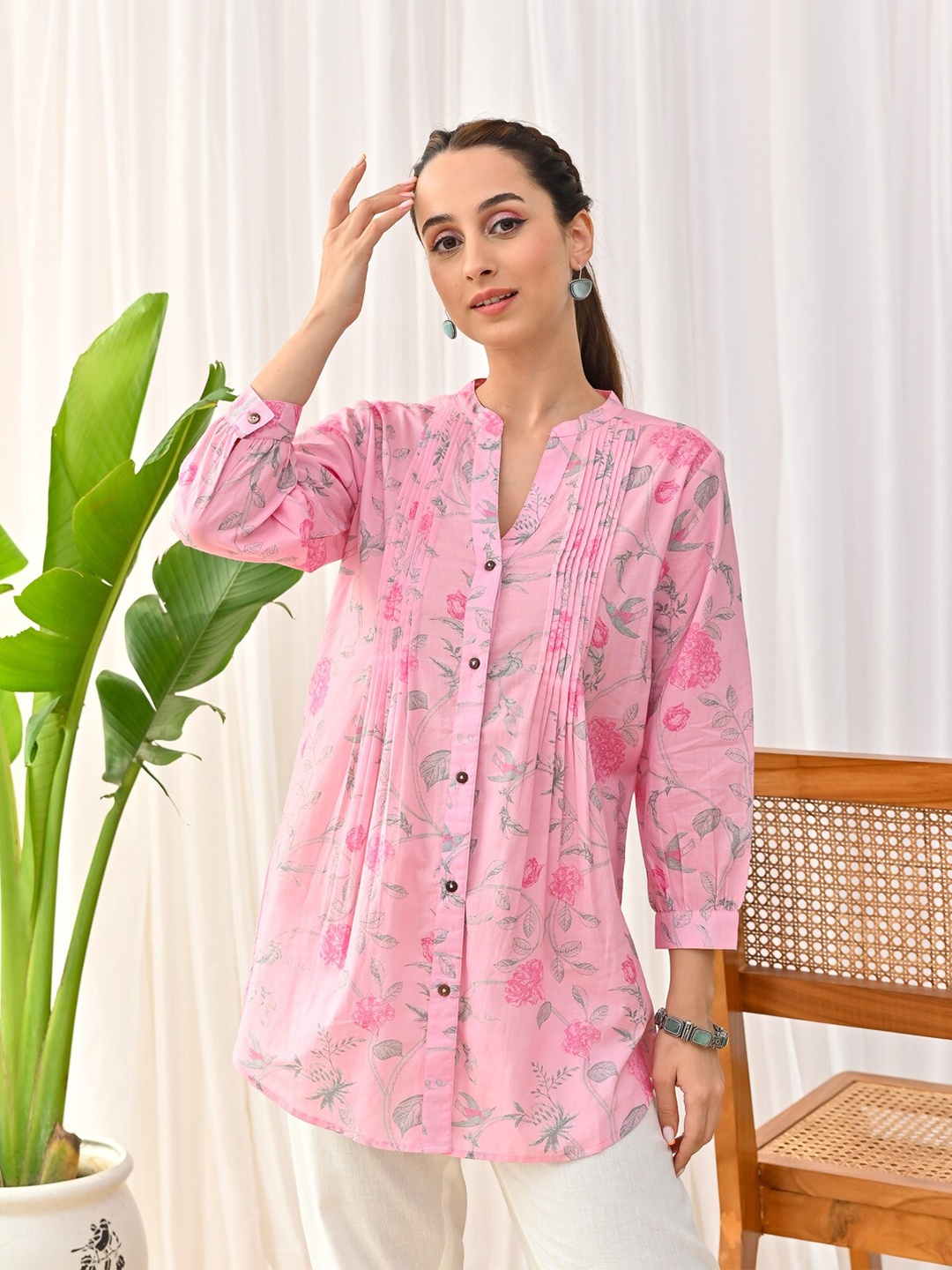 

Rustorange Floral Printed Cotton Mandarin Collar Tunic, Pink