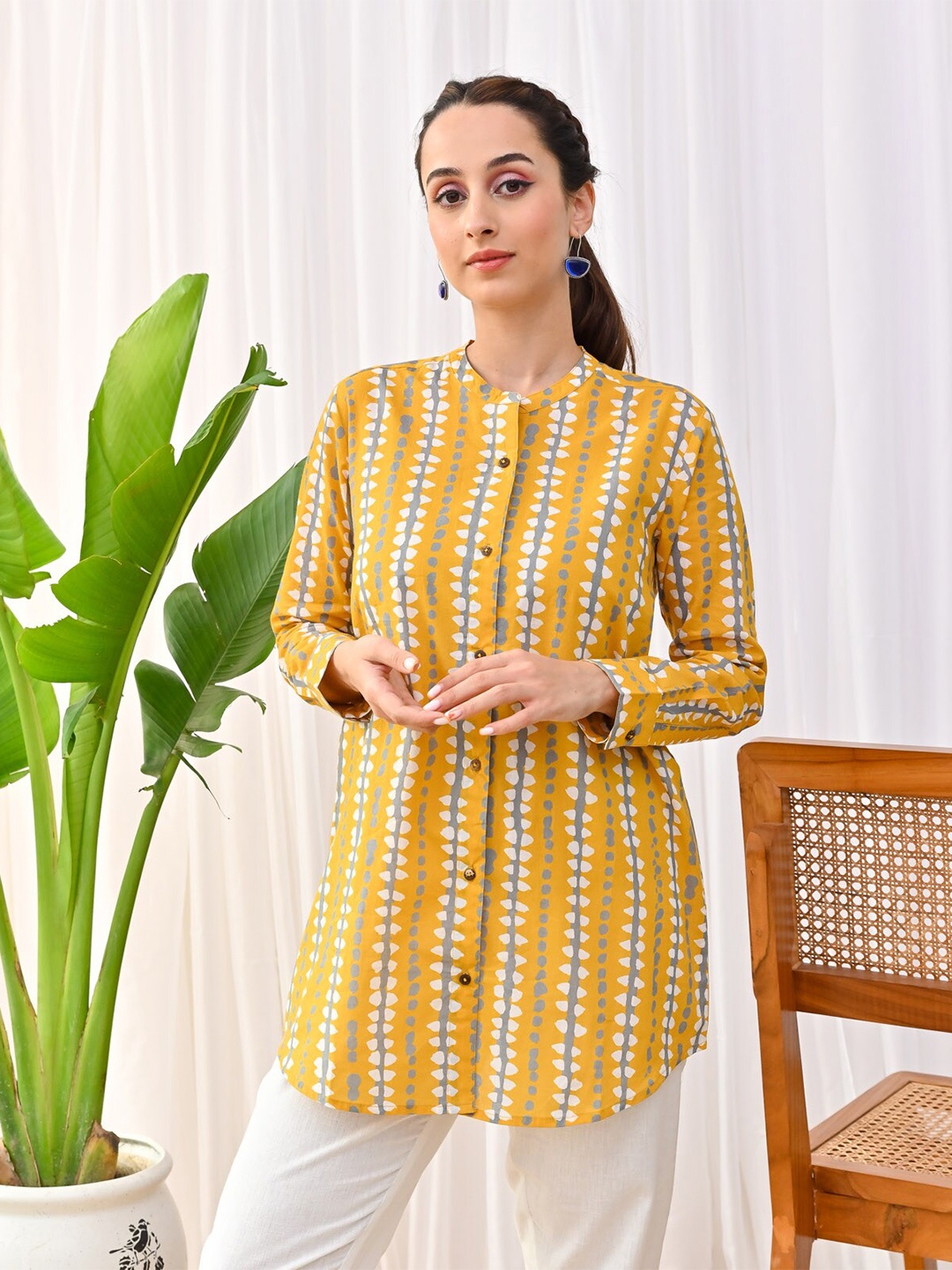 

Rustorange Abstract Printed Cotton Mandarin Collar Tunic, Mustard
