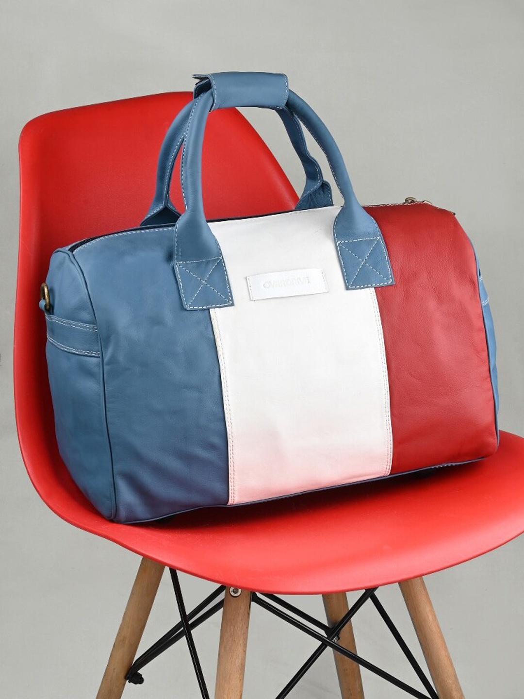 

Overdrive Colourblocked Leather Travel Duffel Bag, Blue