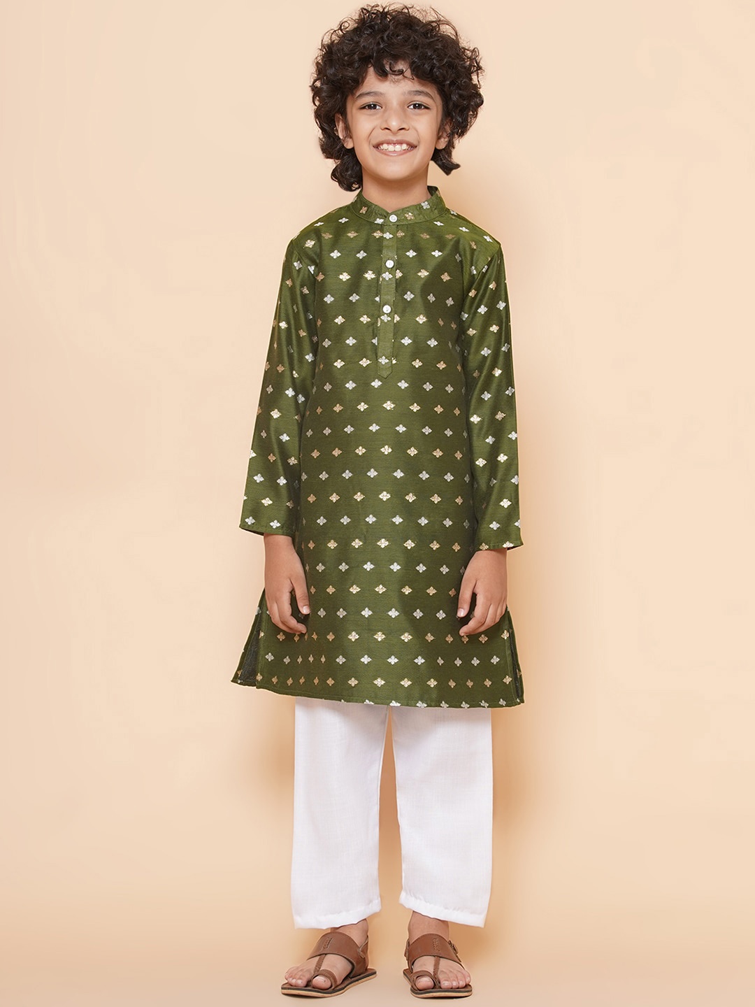 

Bittu By Bhama Boys Woven Design Zari Straight Kurta with Pyjamas, Green