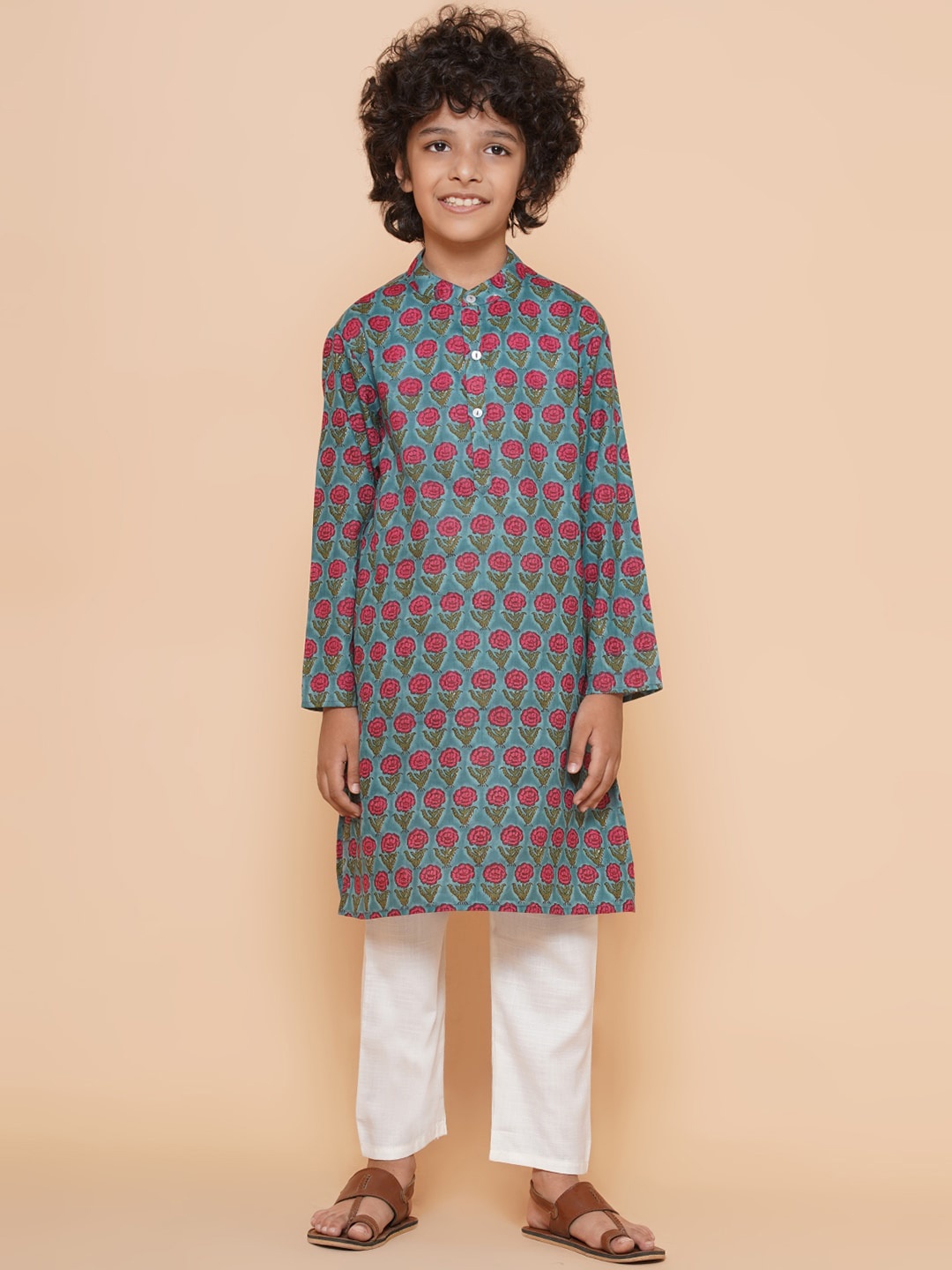 

Bittu By Bhama Boys Floral Printed Pure Cotton Kurta With Pyjamas, Blue