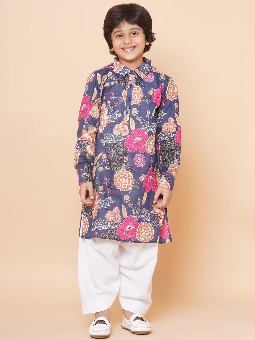 

Bittu By Bhama Boys Floral Printed Regular Pure Cotton Kurta with Salwar, Blue