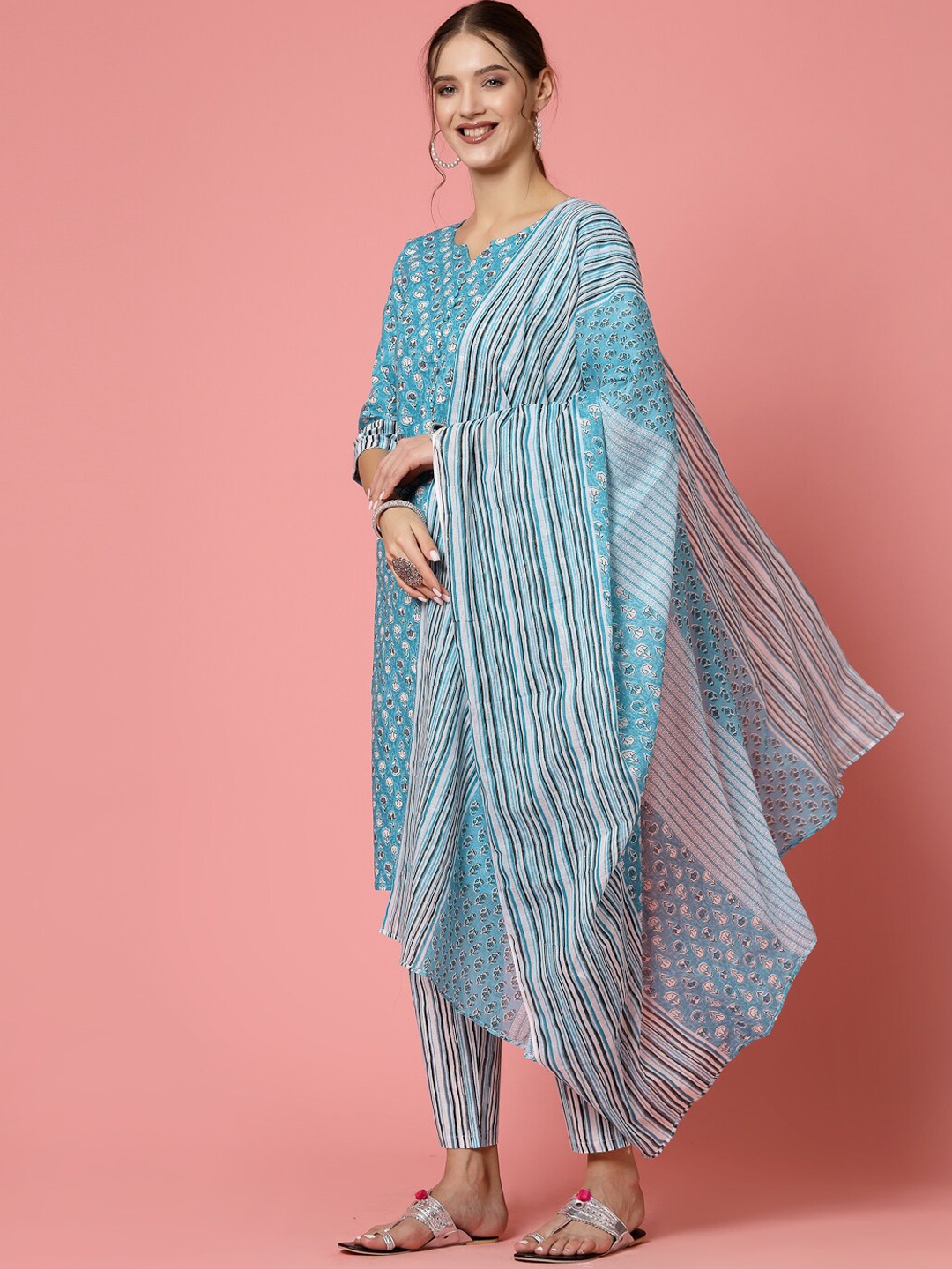 

Molly & Michel Floral Printed Regular Pure Cotton Kurta with Trousers & Dupatta, Turquoise blue