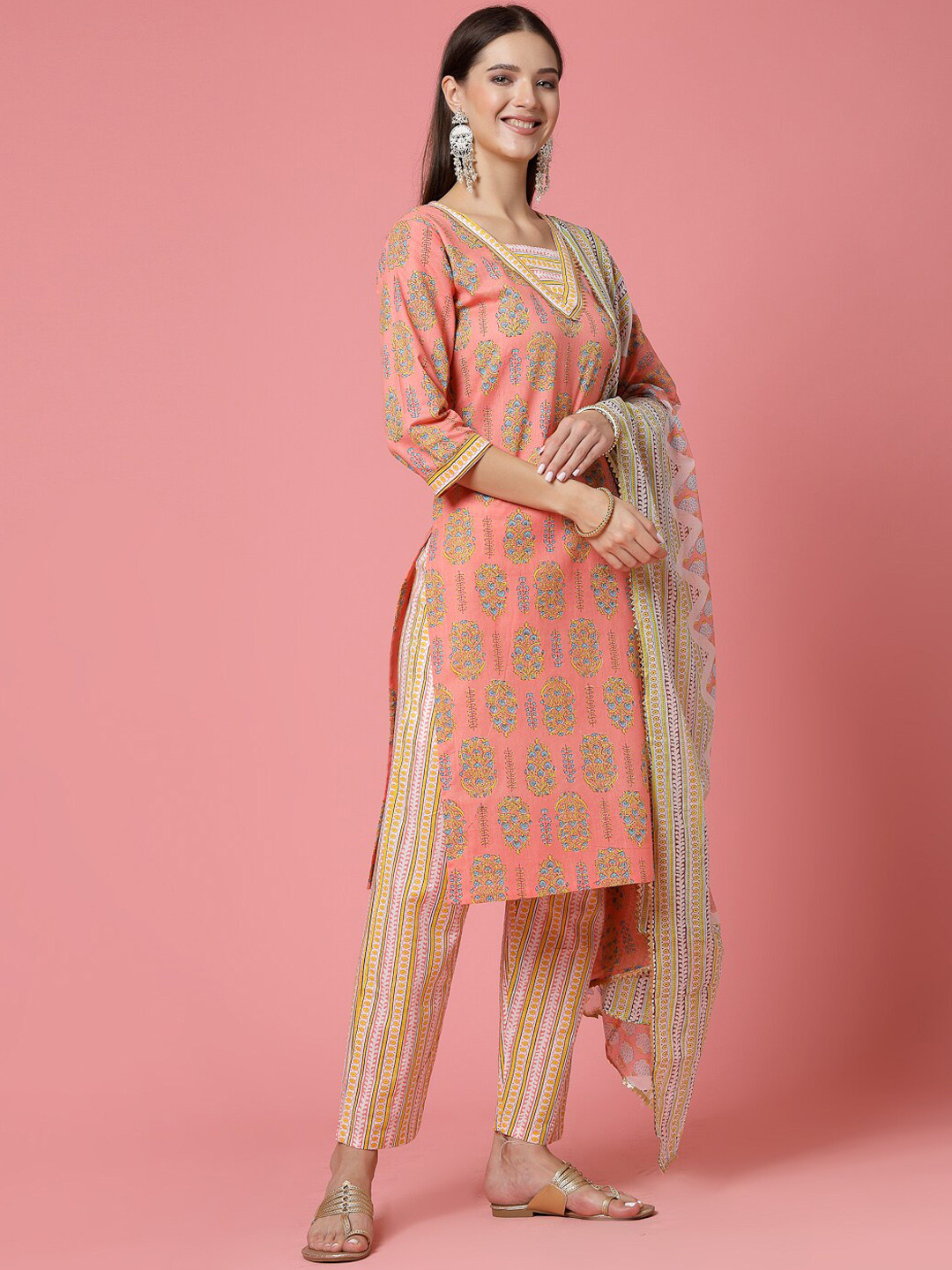 

Molly & Michel Ethnic Motifs Printed Regular Pure Cotton Kurta & Trousers With Dupatta, Pink