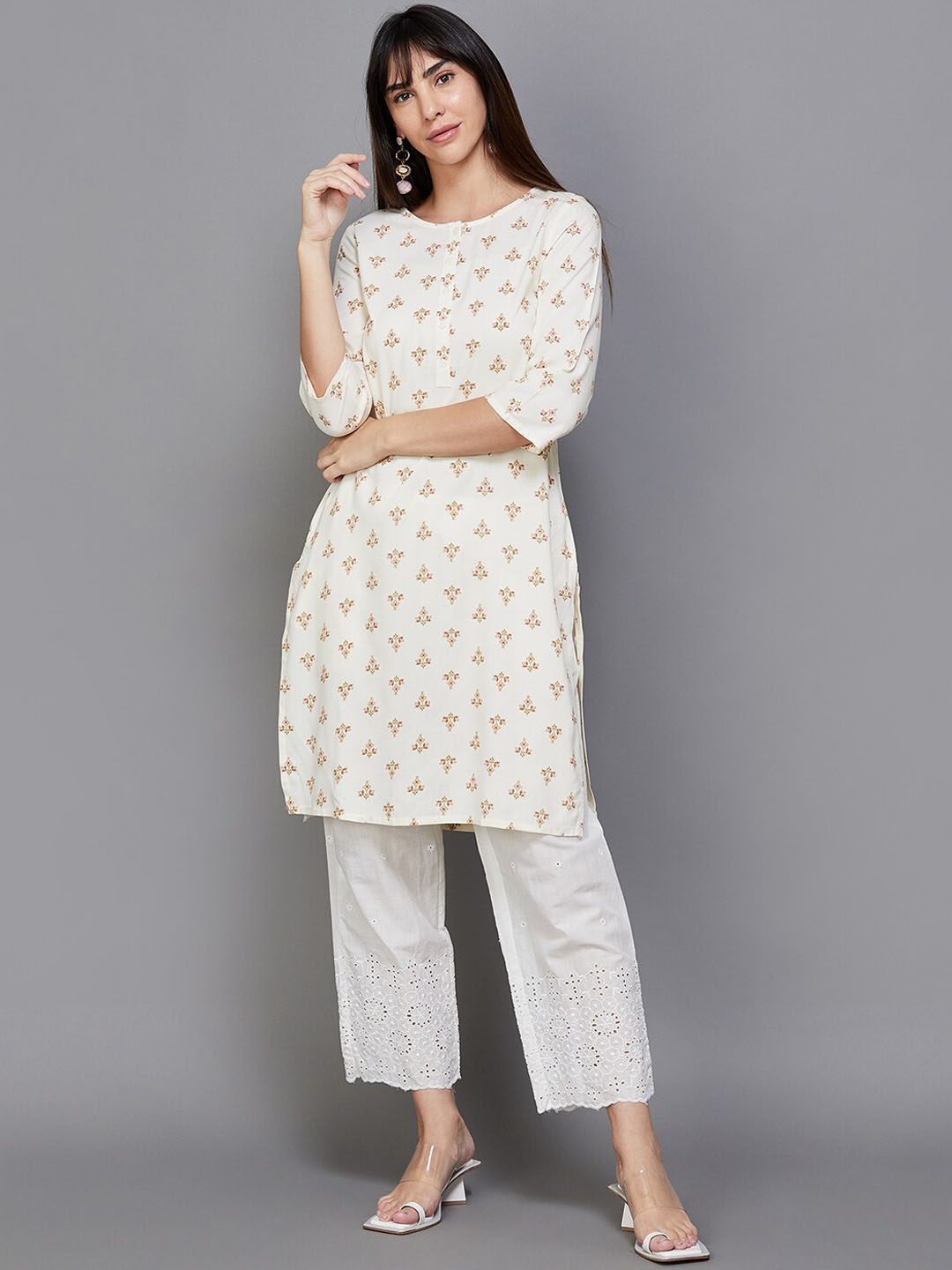 

Melange by Lifestyle Women Floral Printed Straight Kurta, Off white
