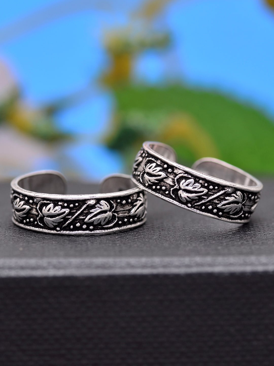 

Abhooshan Set Of 2 92.5 Sterling Silver Oxidized Adjustable Toe Rings