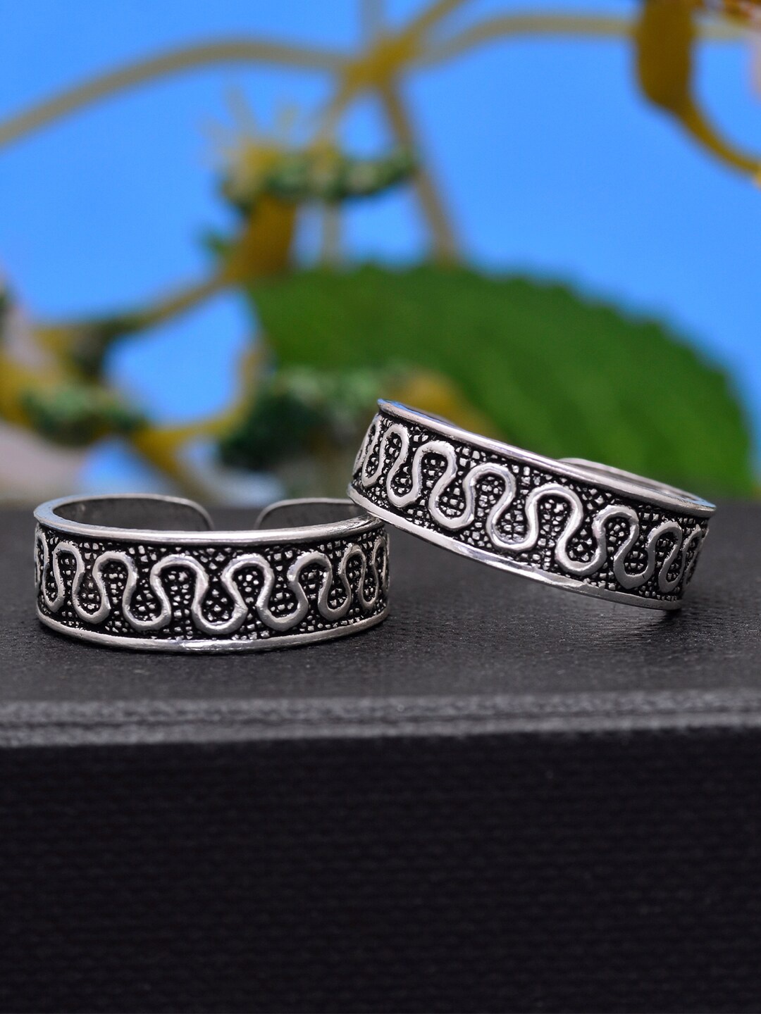 

Abhooshan Set Of 2 Sterling Silver Oxidized Adjustable Toe Rings