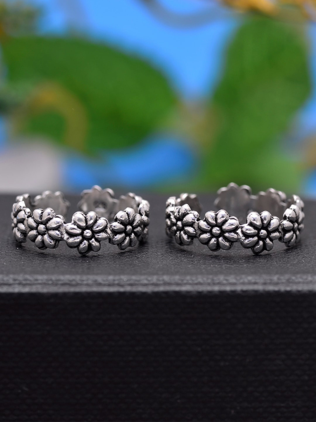 

Abhooshan Set Of 2 92.5 Sterling Silver Oxidized Adjustable Toe Rings
