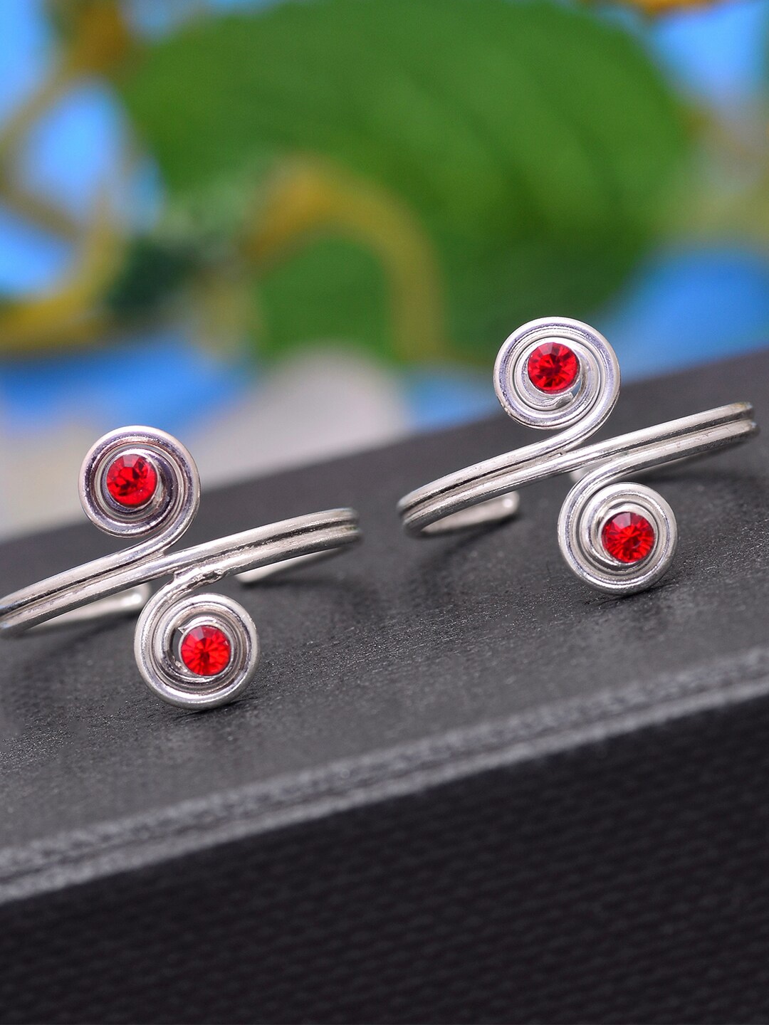 

Abhooshan Set Of 2 92.5 Sterling Silver Crystal-Studded Adjustable Toe Rings