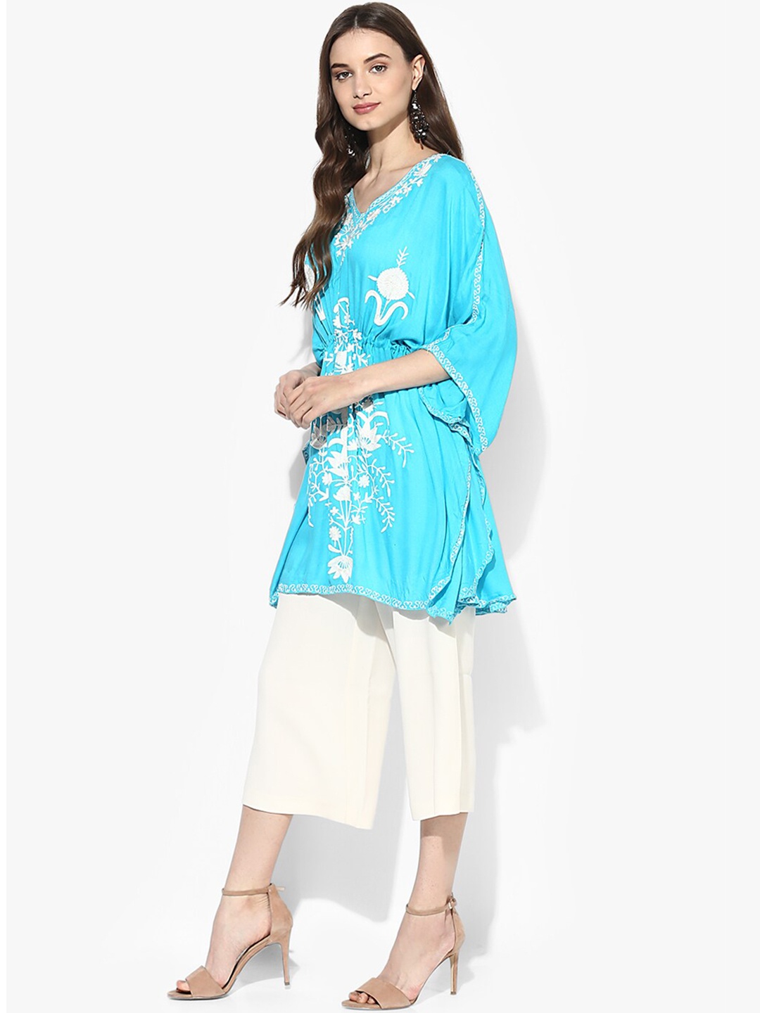 

CRAFTBAZAR Ethnic Motifs Embroidered Kaftan Kurta, Turquoise blue