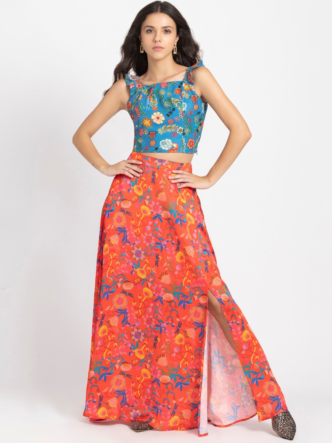 

SHAYEFloral Printed Ruffles Top & Skirt, Blue