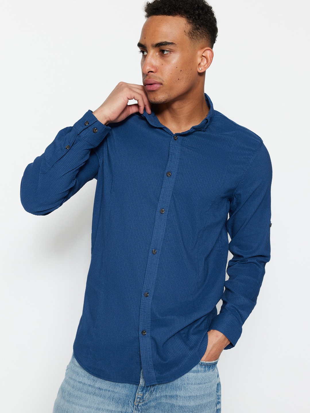 

Trendyol Button-Down Collar Long Sleeves Casual Shirt, Navy blue