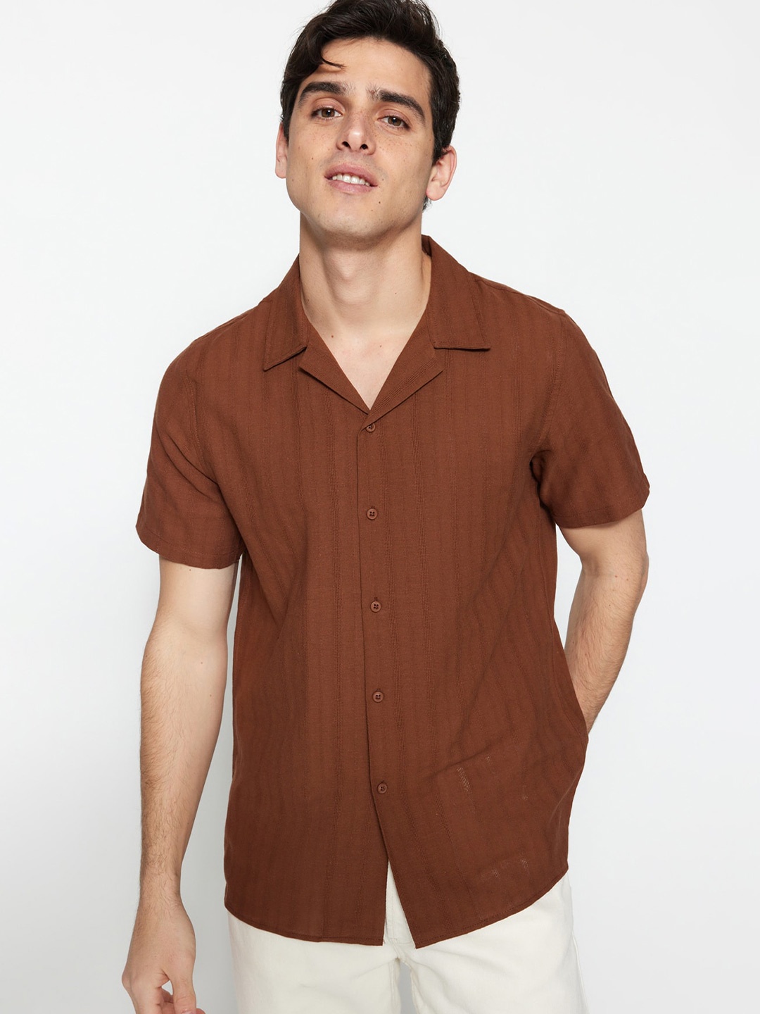 

Trendyol Spread Collar Short Sleeves Cotton Casual Shirt, Brown