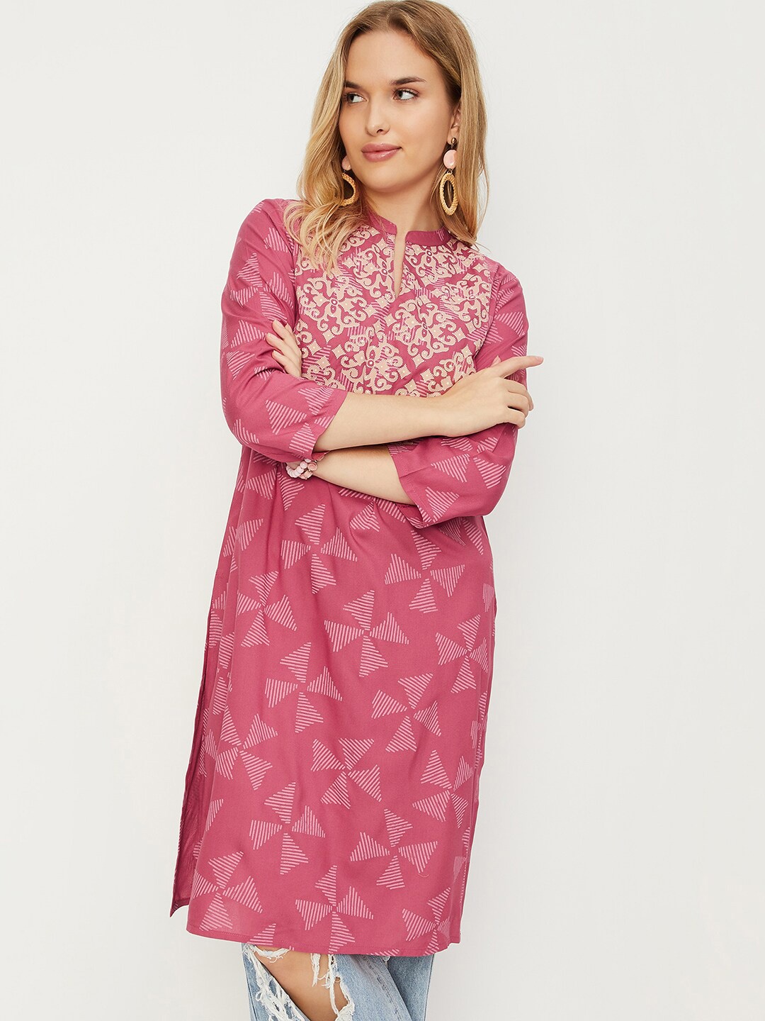 

max Geometric Printed Straight Kurta, Pink
