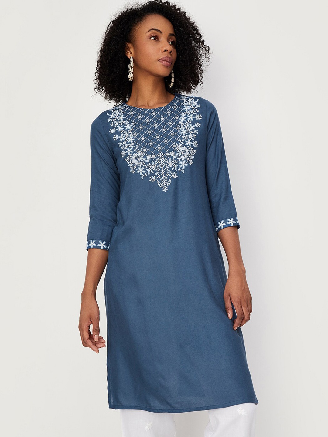 

max Geometric Embroidered Straight Kurta, Blue