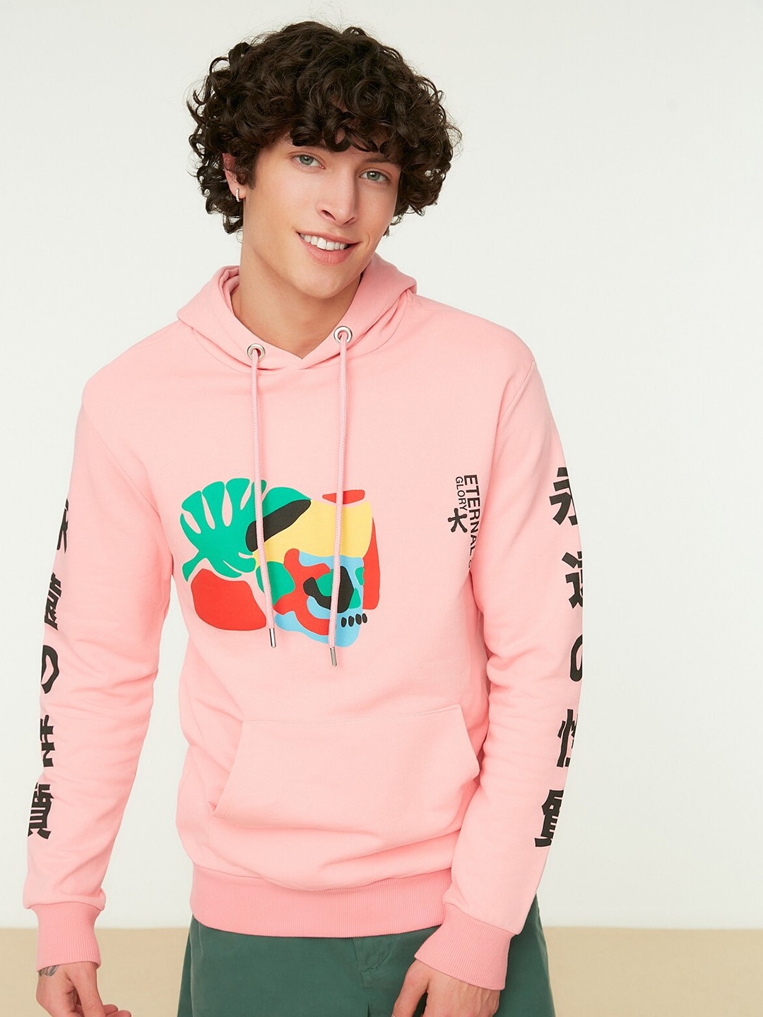 

Trendyol Graphic Printed Hooded Sweatshirt, Pink