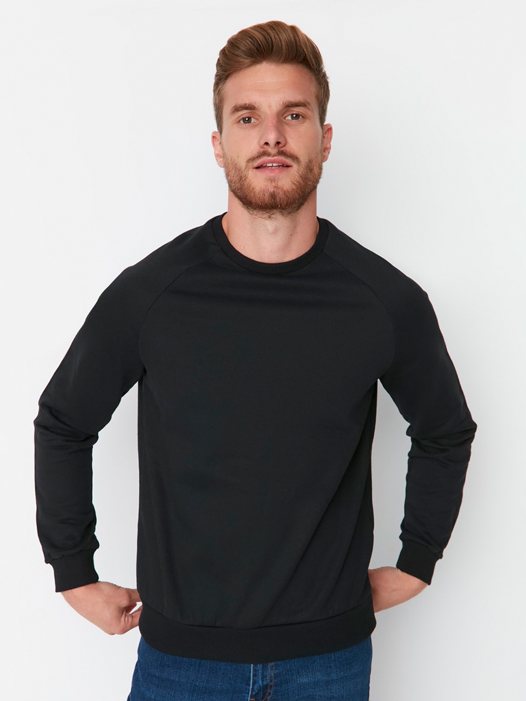 

Trendyol Raglan Sleeves Round Neck Pullover Sweatshirt, Black