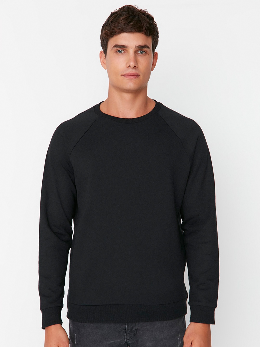 

Trendyol Round Neck Pullover Sweatshirt, Black