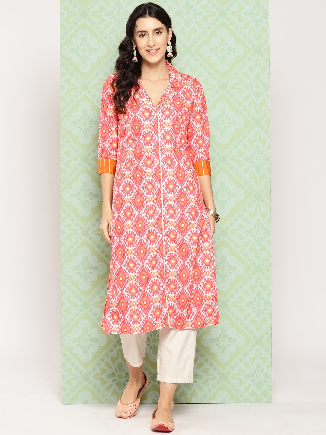 

Ahalyaa Women Ethnic Motifs Printed Gotta Patti Crepe Kurta, Orange