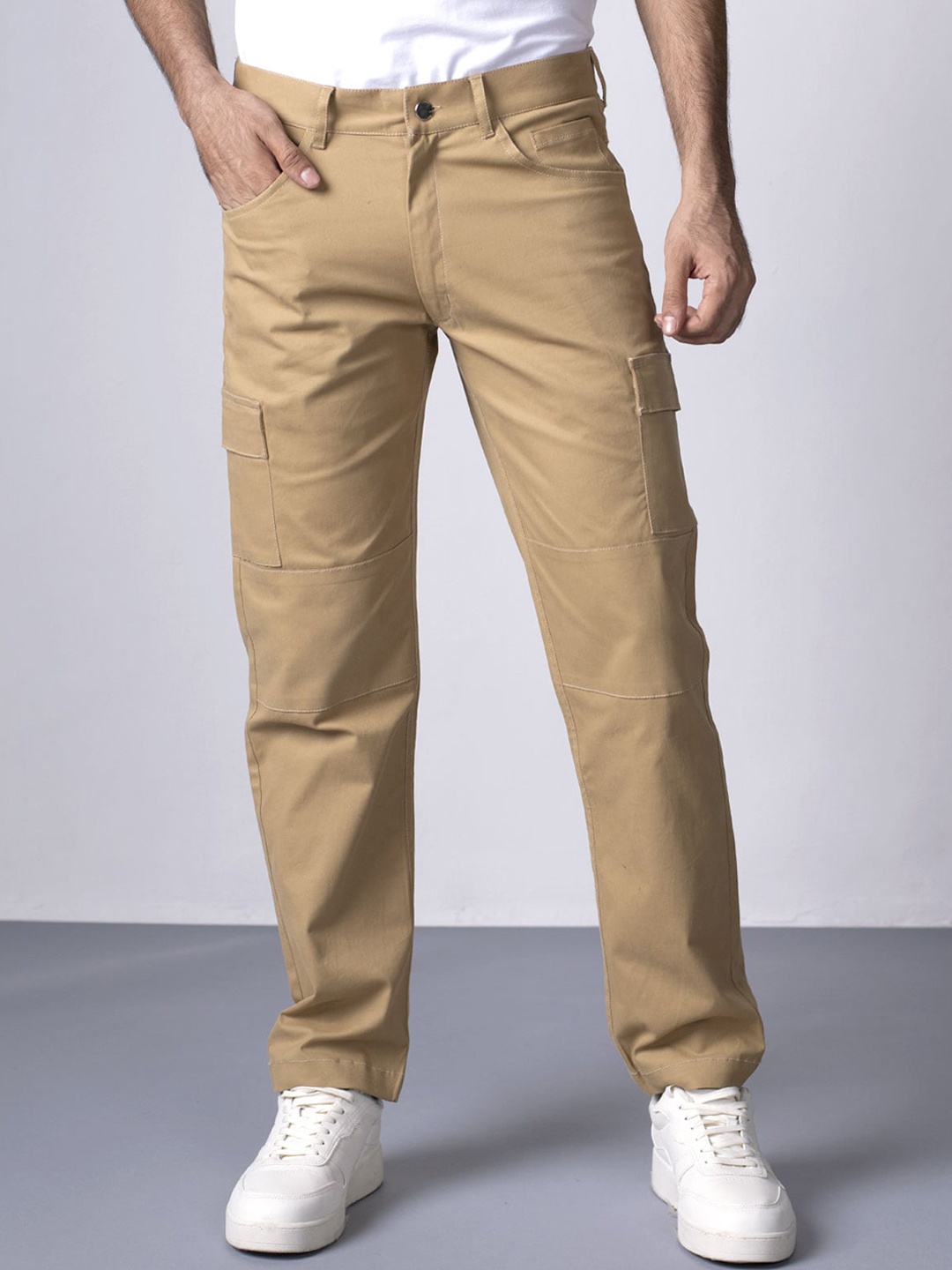 

Beyours Men Easy Wash Cargos, Beige