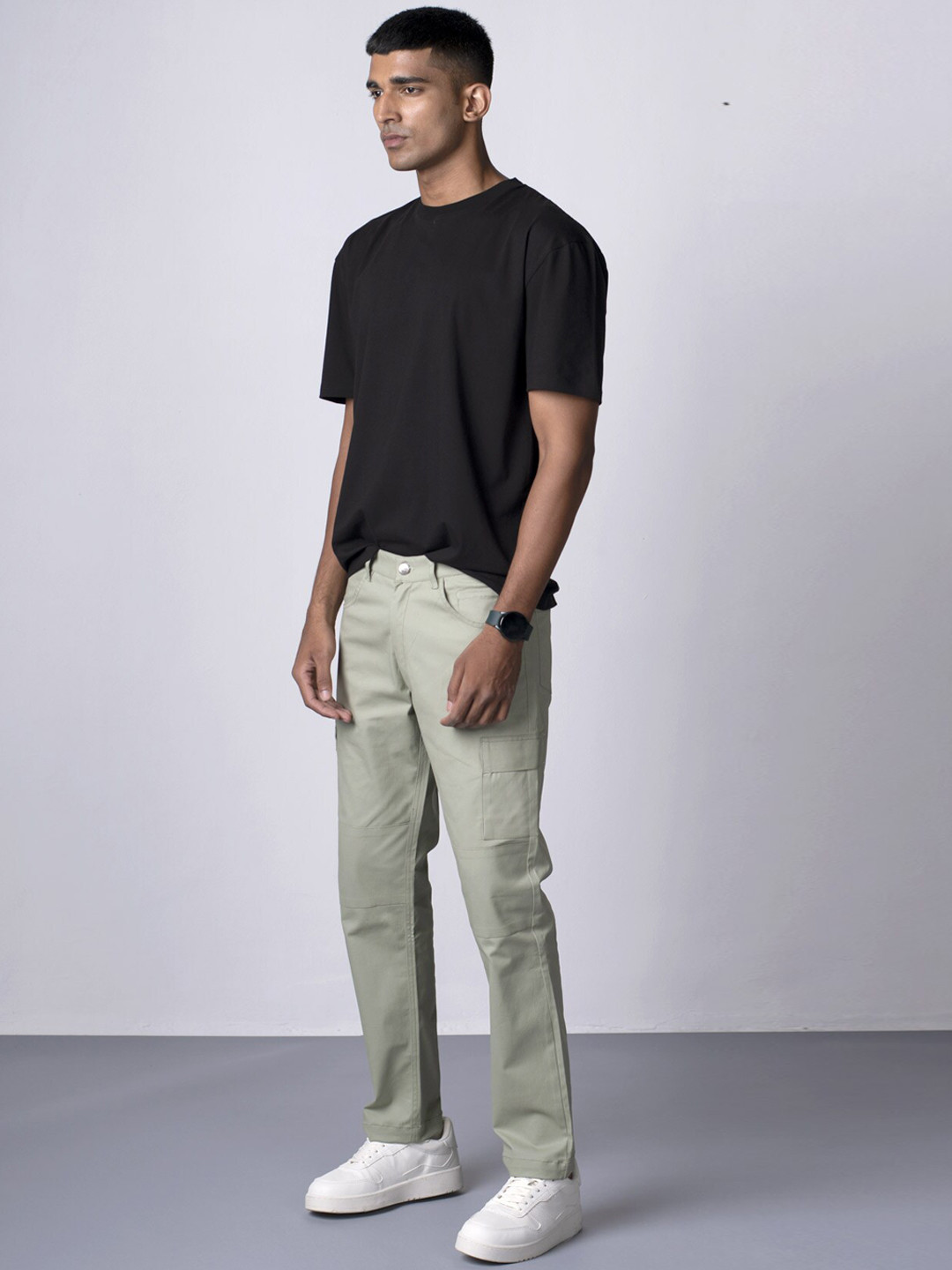 

Beyours Men Easy Wash Mid Rise Cotton Cargos, Grey