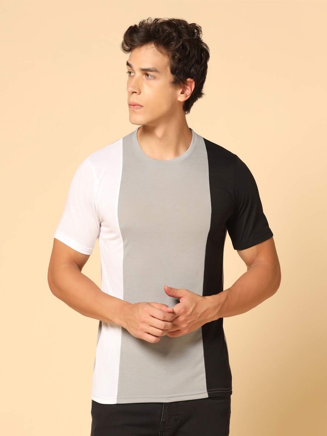 

INKKR Colourblocked Casual T-shirt, White