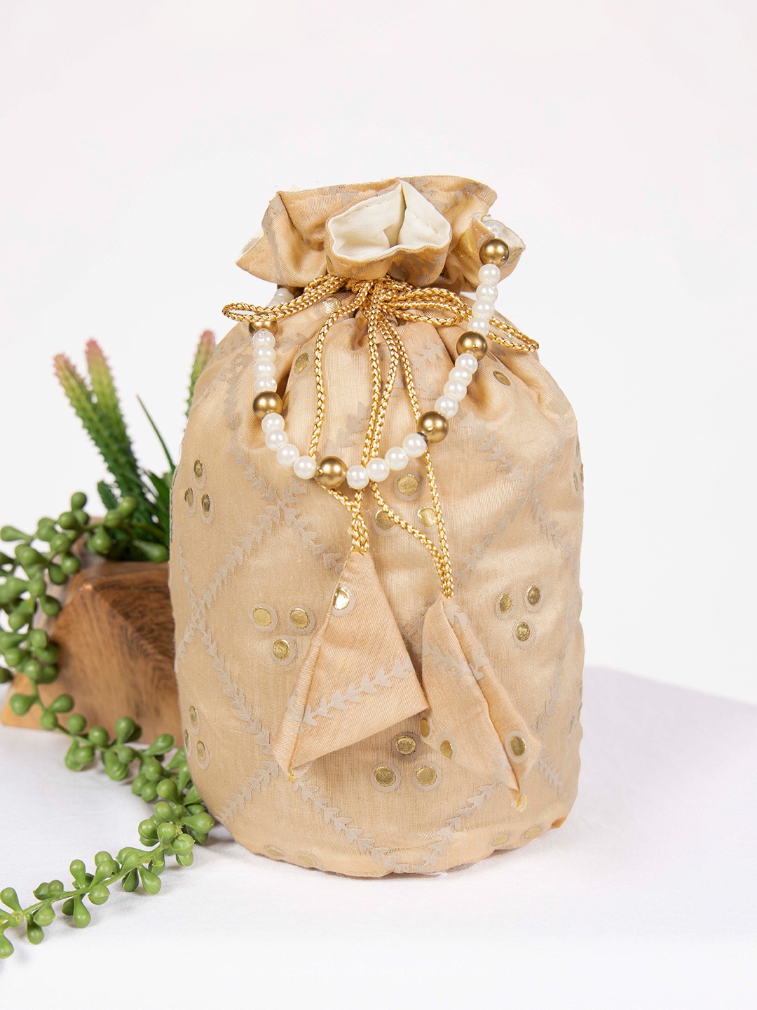 

LOOKNBOOK ART Embellished Tasselled Potli Clutch, Cream