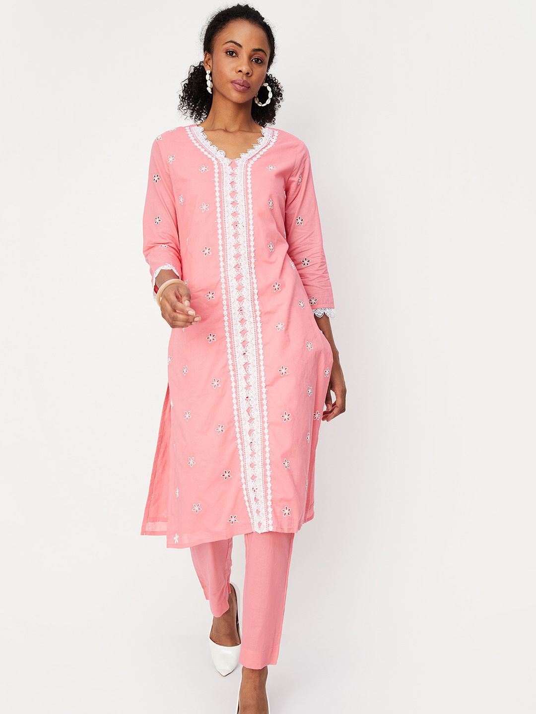 

max Floral Embroidered Straight Kurta with Trousers, Pink