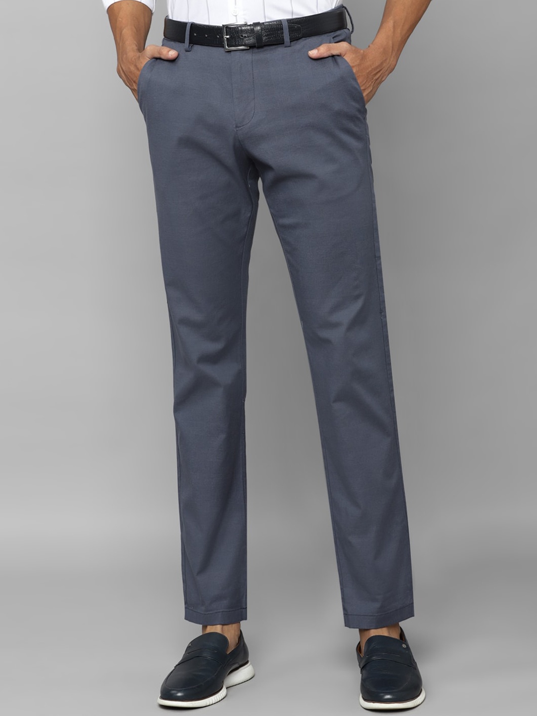 

Allen Solly Men Textured Mid-Rise Trousers, Blue