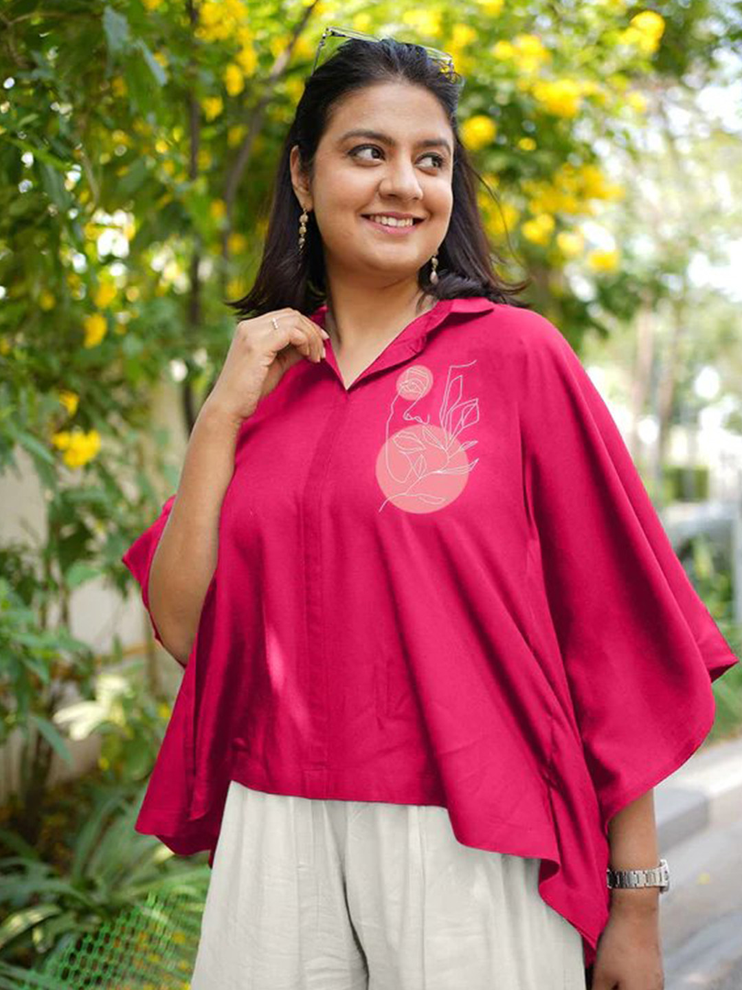 

LetsDressUp Graphic Printed Kimono Sleeves Top, Pink