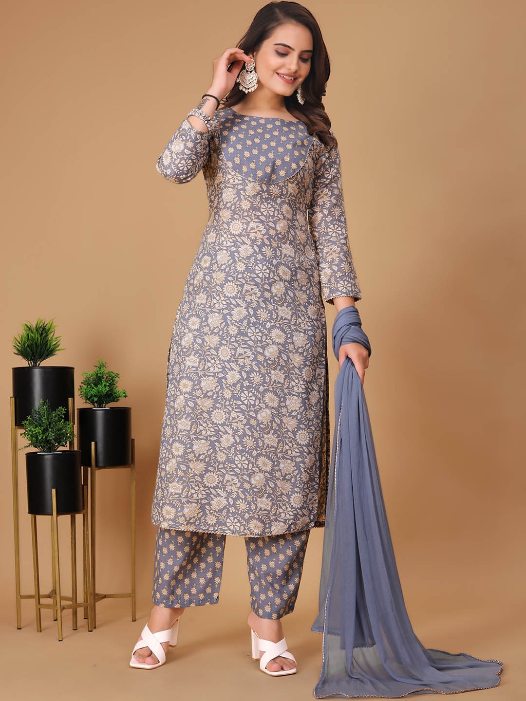 

KALINI Floral Printed Regular Pure Cotton Kurta With Trousers & Dupatta, Grey