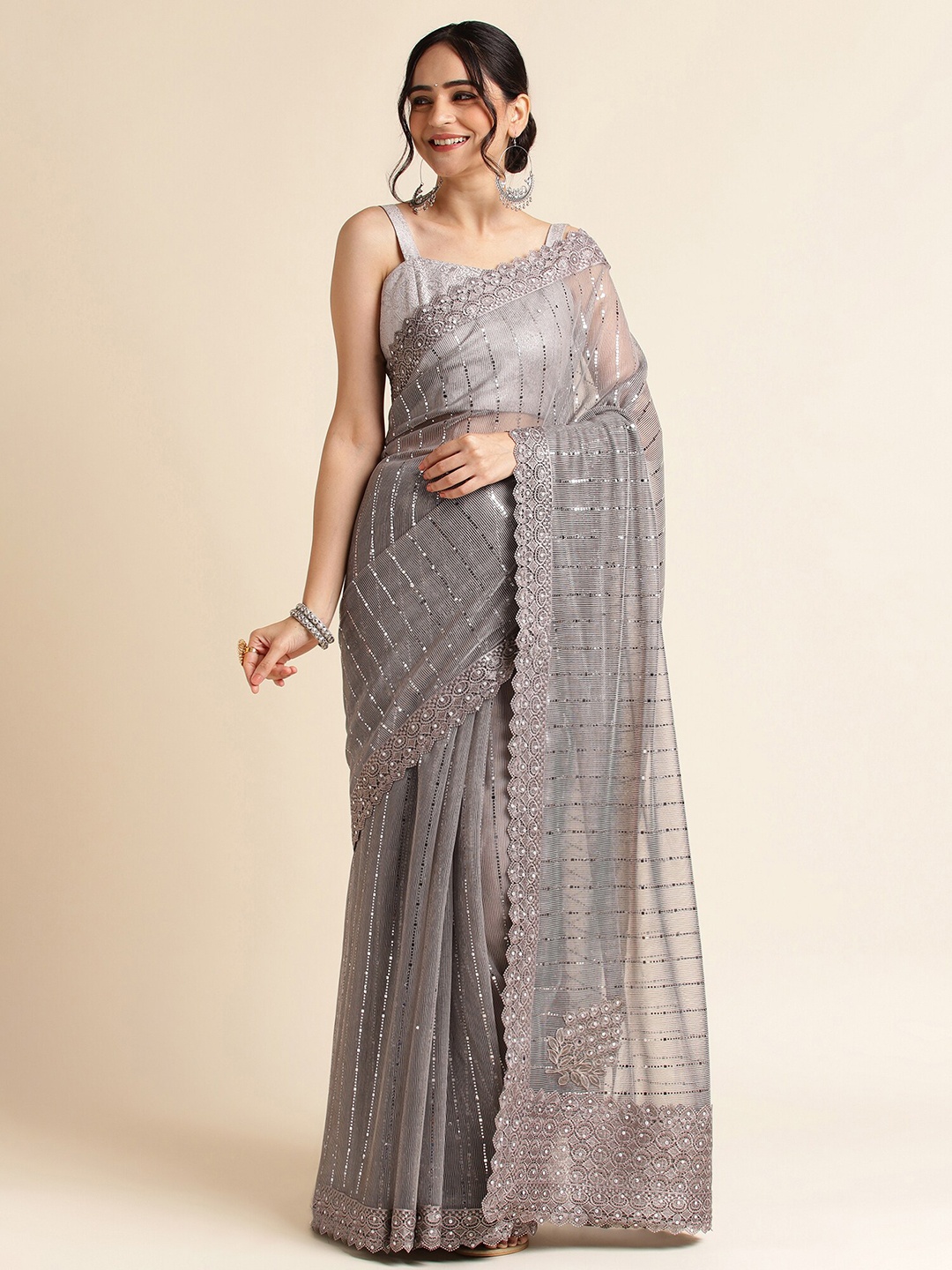 

FABMORA Embellished Sequinned Saree, Grey