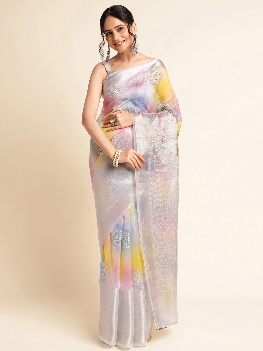 

FABMORA Ethnic Motifs Embroidered Sequinned Organza Saree, Pink